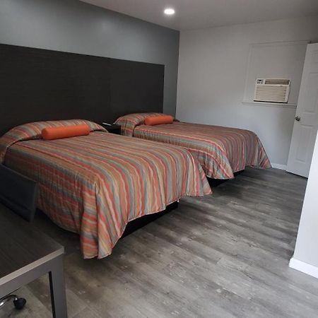 Villa Rosa Motel Painesville ภายนอก รูปภาพ